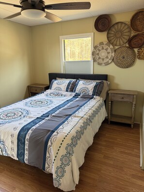 3 bedrooms, free WiFi, bed sheets - Lovely 3-bedroom 2 Full Bathroom Farm experience in Sparta GA (Sparta)