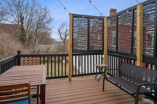 Chic Apt with Private Deck and Parking