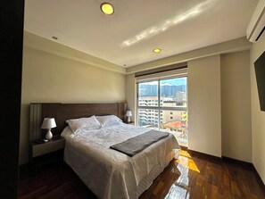 アイロン / アイロン台、インターネット、ベッドシーツ