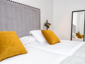 3 bedrooms, Internet - Elegant 3-bedroom penthouse, aircon, WiFi, lively area Málaga (Málaga)