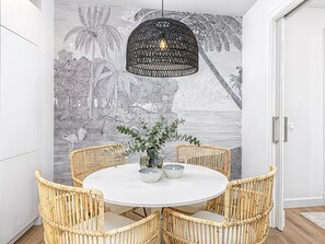 Dining - Modern Apartment with 2 Bedrooms, Elevator, Near Alcazaba - Málaga (Málaga)