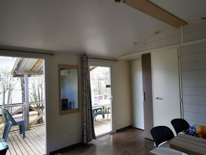 Interior - Mobile Home 6 Pers. with Terrace in Villecroze (Villecroze)