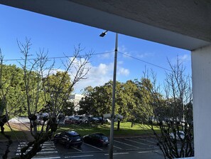Property grounds - Royan Center Bright T3 for 4, 400m from Sea (Royan)