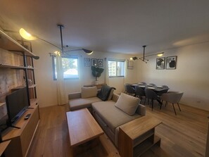 TV - Charming 3-Room Apt with Parking and Wifi (Montgenèvre)