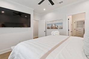 3 bedrooms, iron/ironing board, free WiFi, bed sheets - Magnolia Retreat (Bay St. Louis)