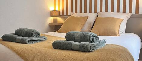 2 bedrooms, iron/ironing board, travel cot, bed sheets