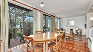 Dining - Villa Rose with Free Wine Tasting Included (Pokolbin)