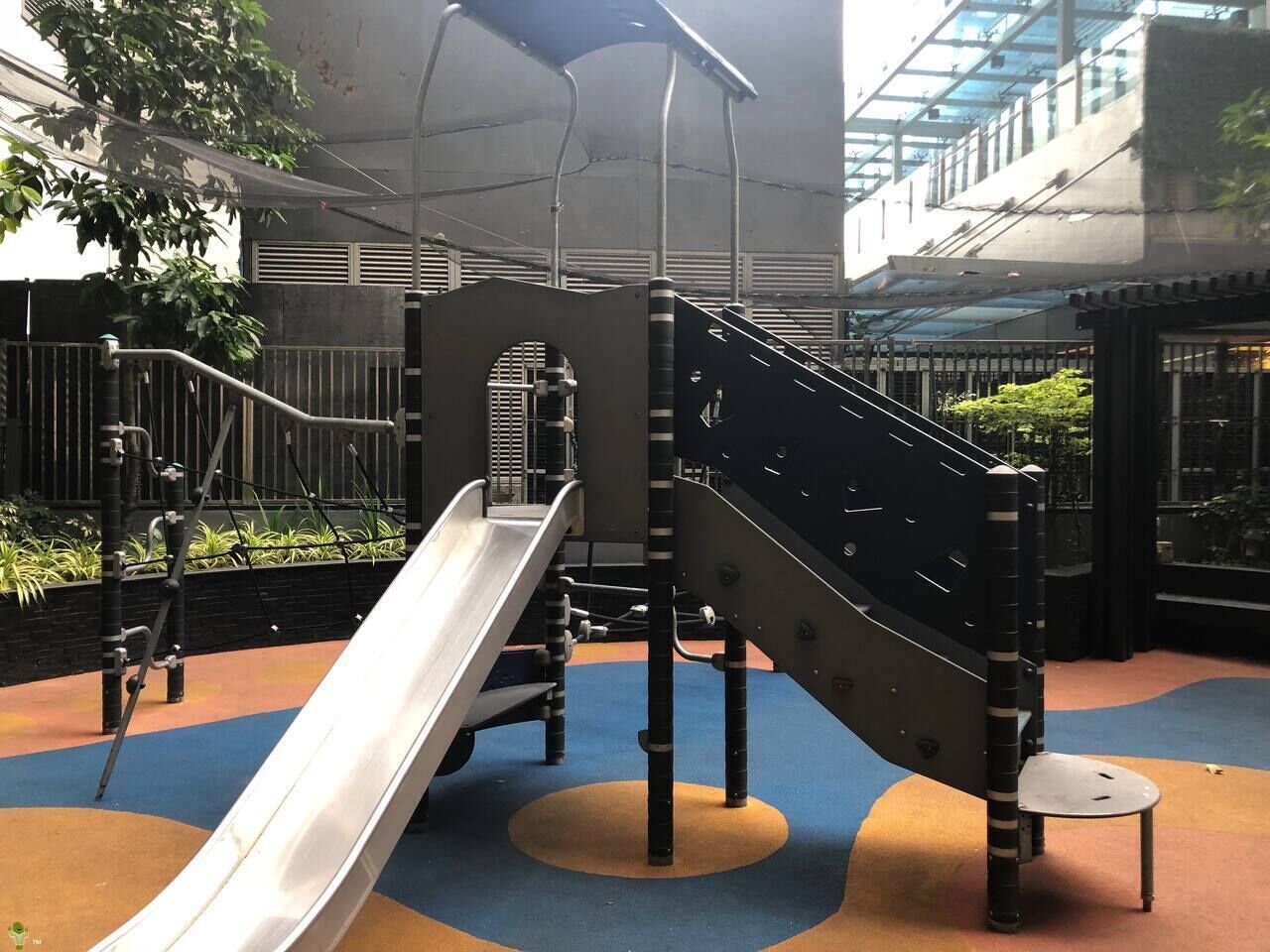 Children’s play area – outdoor
