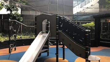 Children’s play area – outdoor