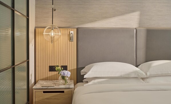 Hypo-allergenic bedding, in-room safe, iron/ironing board