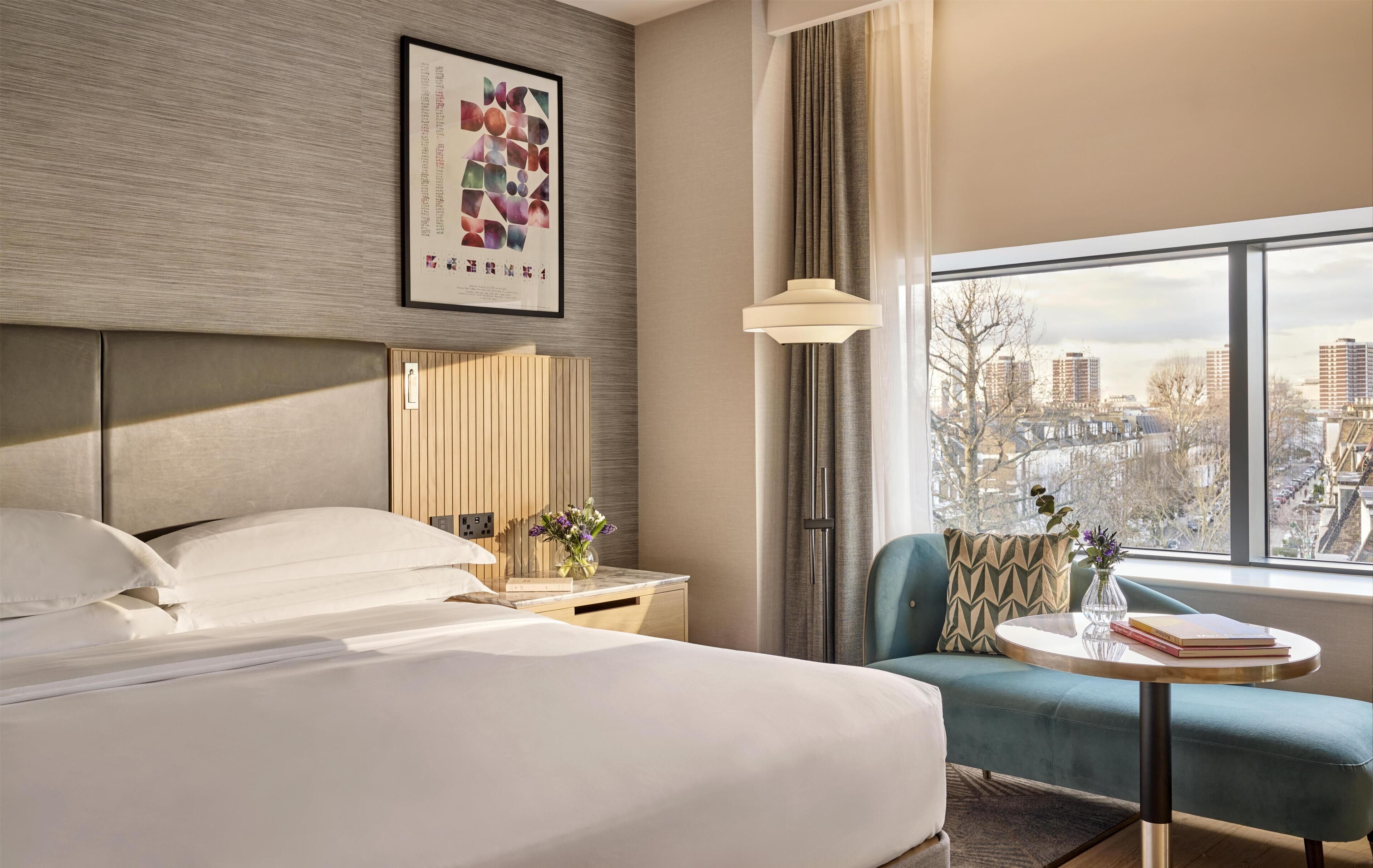 Perhehuone | Allergiatestatut vuodevaatteet, tallelokero huoneessa