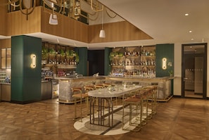 Bar (on property) - Hyatt Regency London Olympia (London)