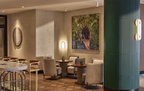 Bar (on property) - Hyatt Regency London Olympia (London)