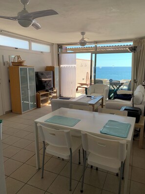 Interior - Enjoy a unique apartment on the bay of El Médano, (El Médano)