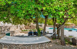 Outdoor dining - Gorgeous home in Postranje (Postranje)