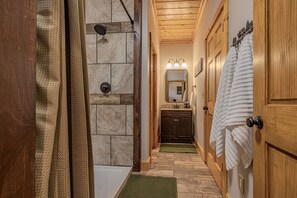 Douche, serviettes fournies