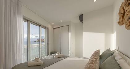 Apartamento Onda da Nazaré - Beachfront Retreat