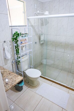 House | 2 bedrooms - Casa com Piscina e Churrasqueira no Cond Vivamar (Cabo Frio)