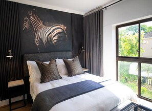 2 bedrooms, iron/ironing board, Internet, bed sheets - The Onyx Stellenbosch (Stellenbosch)