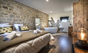 Iron/ironing board, free WiFi, bed sheets, wheelchair access - Au coin du feu - PRINSUEJOLS (PRINSUEJOLS)