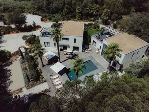 Exterior - Villa 'Maures' with Shared Pool, Wi-Fi and Air Conditioning (Grimaud)