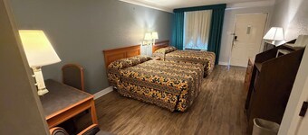 Wonderful Smoking Double Bedroom in Marvelous Houston with AC