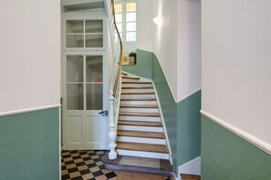 Interior - Charming Black Forest Apartments 2 – Deluxe Apartment, Central, 2 Bedrooms, 6 Guests (Baden-Baden)