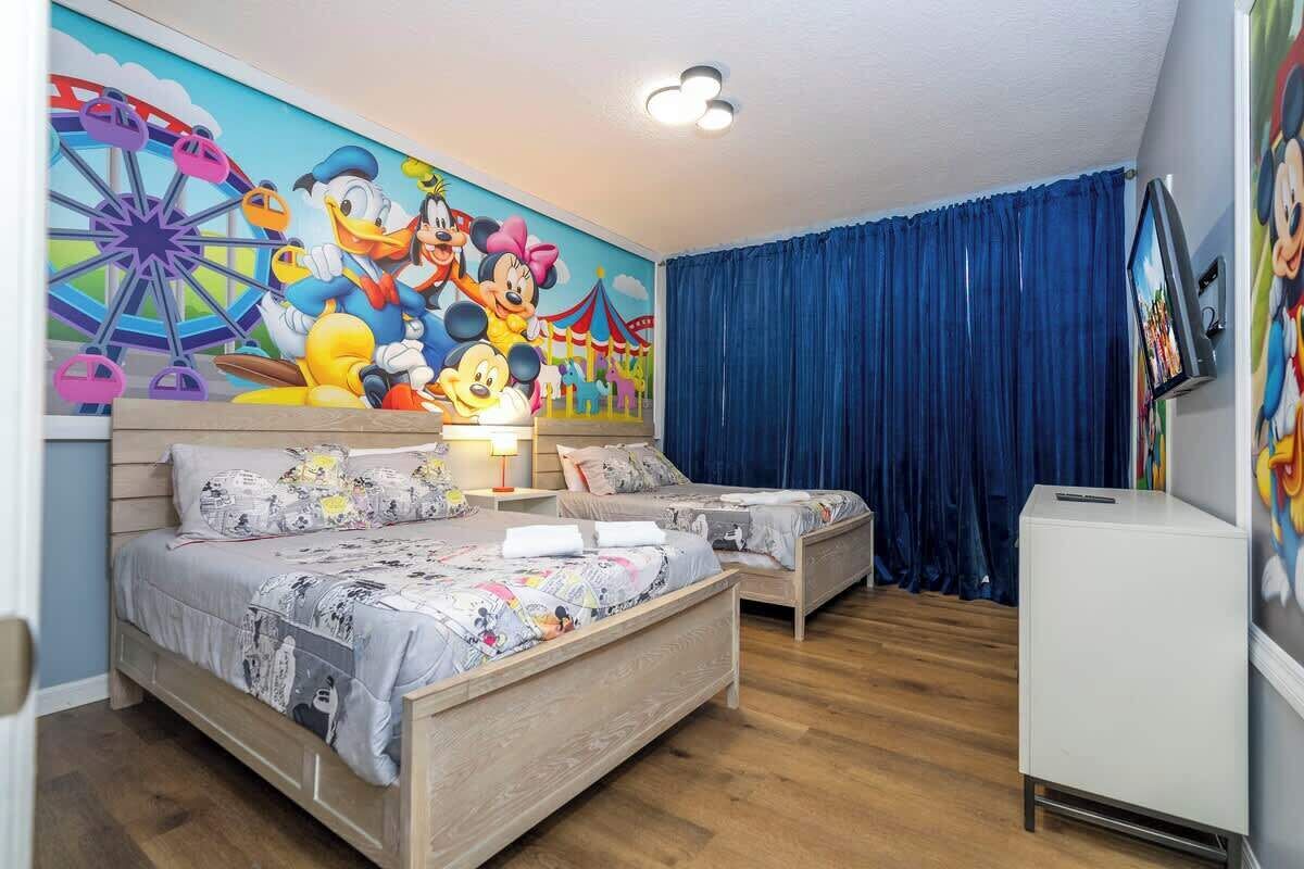 7 bedrooms, iron/ironing board, WiFi, bed sheets