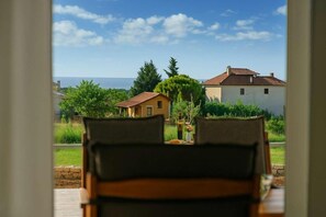 Interior - Sunset Sea View Cottage Apartment with Sea View, Wi-Fi, and Air Conditioning (Νέα Ποτίδαια)