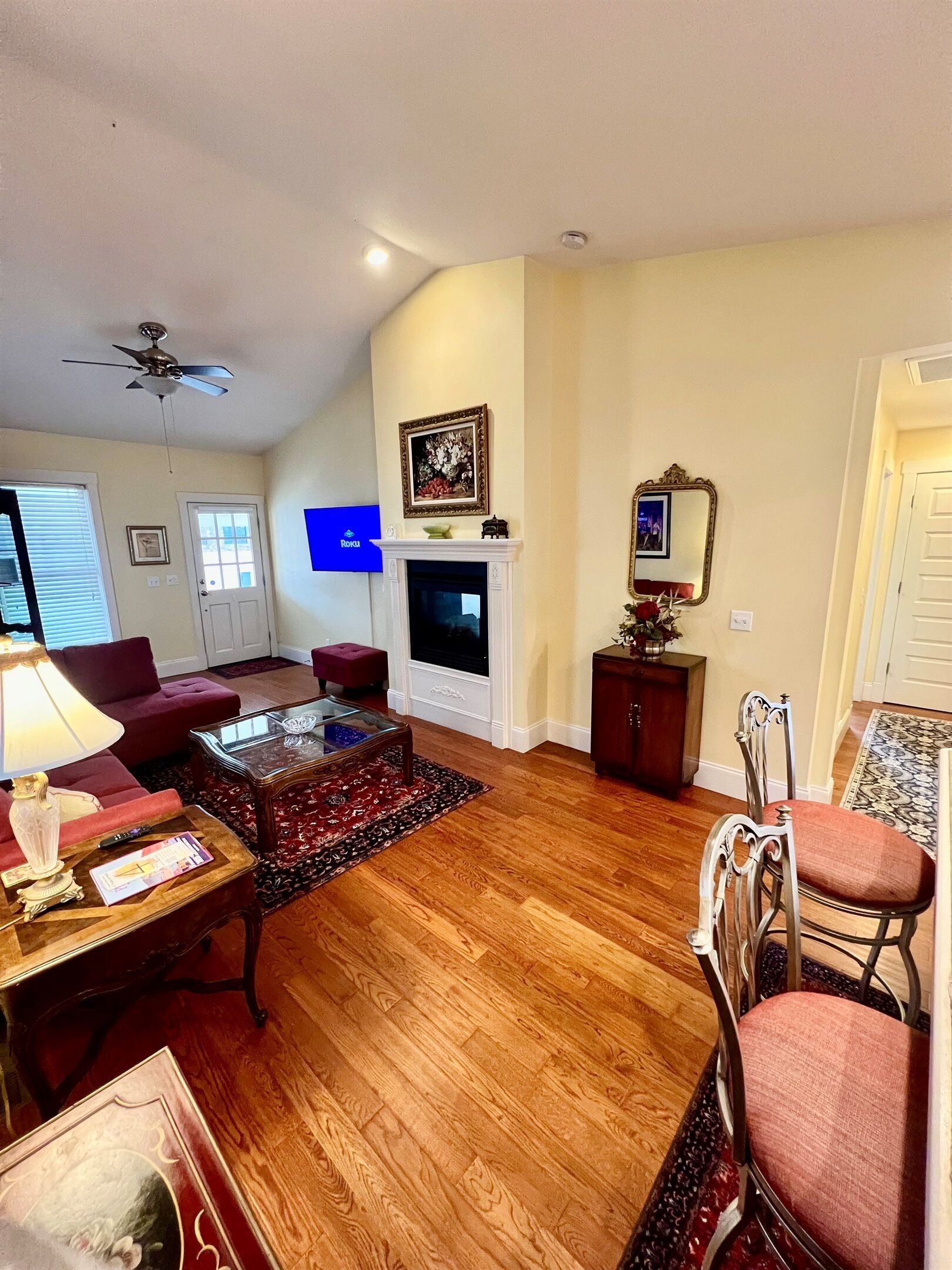 The Judge's Chambers: Superior King Bed - Prescott, AZ