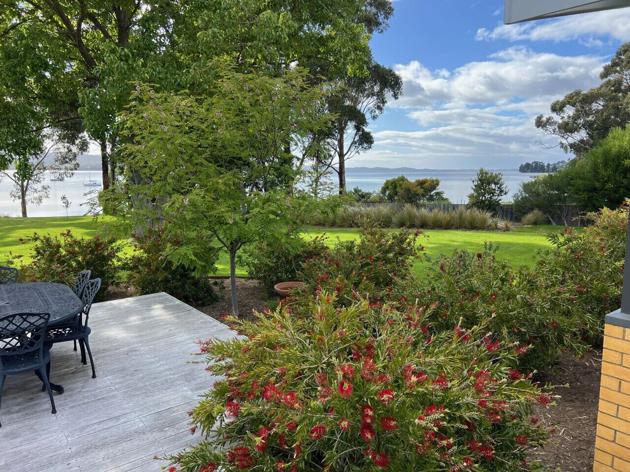 屋外ダイニングエリア