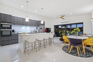 Interior - The Marina Penthouse Bellerive Quay (Bellerive)