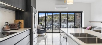 The Marina Penthouse Bellerive Quay
