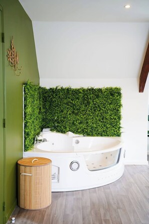 Douche, sĂšche-cheveux