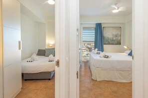 3 bedrooms, iron/ironing board, WiFi, bed sheets - Frente al Mar: Terraza, Altura y Playa a 1 min (Palamos)