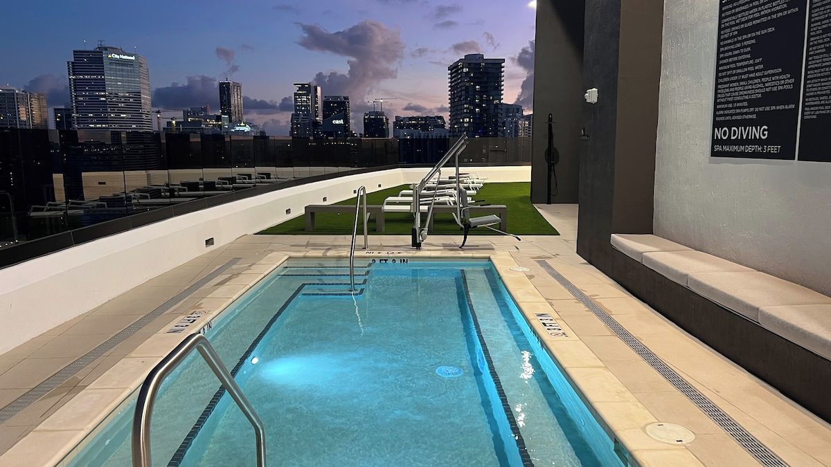 Outdoor pool, a heated pool