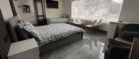 Internet, bed sheets