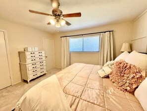 3 dormitorios, cuna de viaje, wifi gratis y ropa de cama