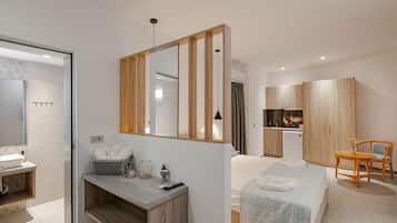 In-room safe, iron/ironing board, free WiFi