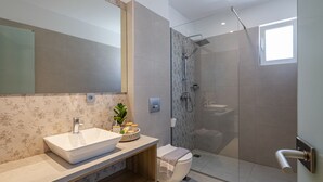 Ảnh chưa phân loại, 4 trong số 17 ảnh, nút
