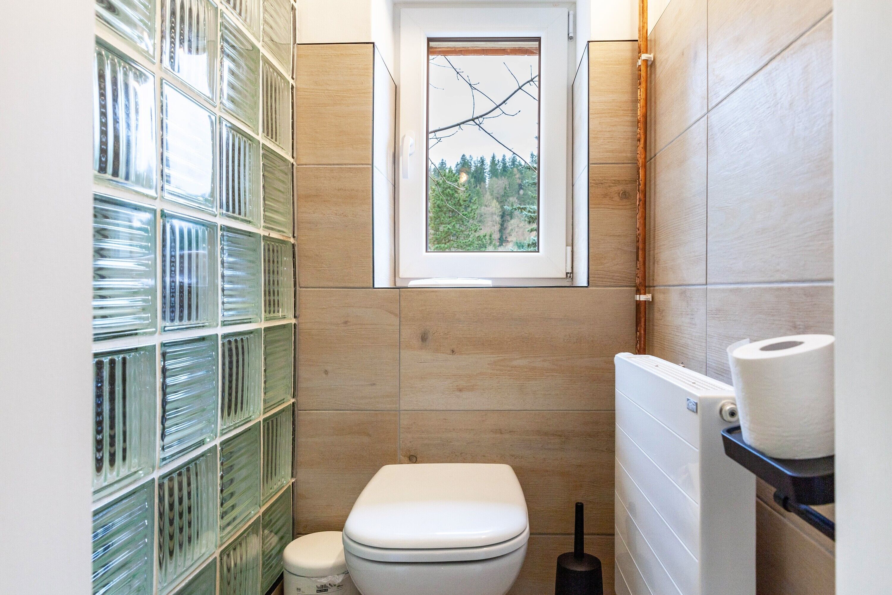 Douche, sèche-cheveux