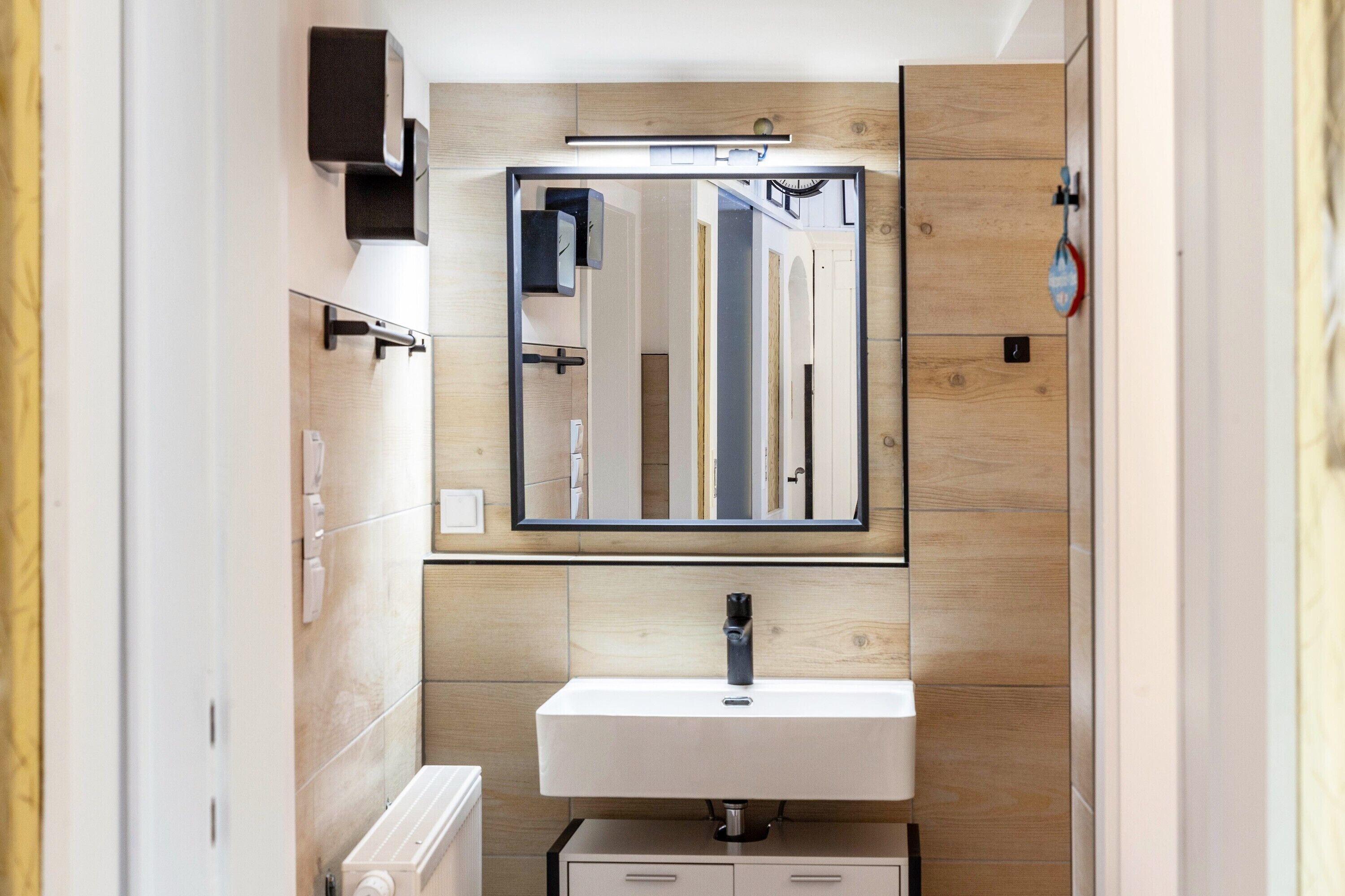 淋浴设施、吹风机