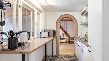 Kühlschrank, Herdplatte, Geschirrspüler