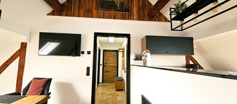 Vogtlandstadl – Vogtland Chalet with Lake & Mountain Views, Modern & Comfortable