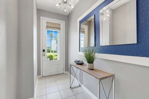 Interior - Disney Min Away - Pool, Patio & Playground (Kissimmee)