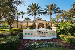 Exterior - Disney Min Away - Pool, Patio & Playground (Kissimmee)