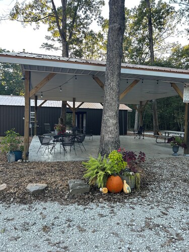 Glamping tent with hot tub and AC for a relaxing getaway