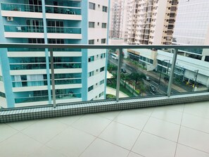 Property grounds - 3-bedroom apartment in Itaparica with AC and only 50 feet from the beach. (Vila Velha)