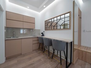 Deluxe Studio, Patio | Private kitchen | Espresso maker, electric kettle - Apartments Mary (Budva)