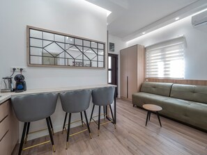 Deluxe Studio, Patio | In-room safe, laptop workspace, soundproofing, free WiFi - Apartments Mary (Budva)